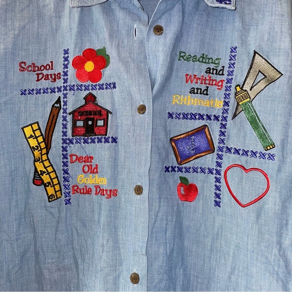 Karen Scott Chambray Cotton Button Down Shirt School Embroidery Size Large - Picture 5 of 7